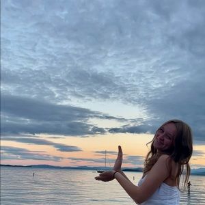 Meet your Posher, Leigha